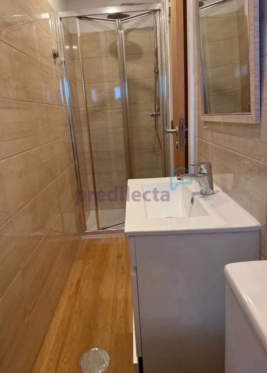 Moradia T7 para Arrendamento em Paranhos Foto 22