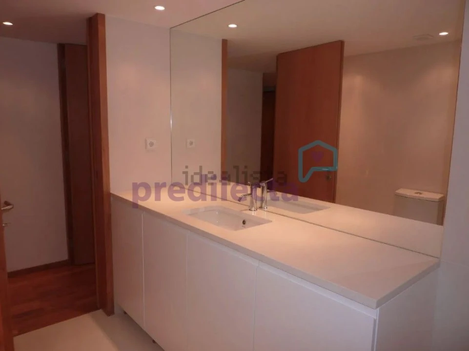 Apartamento T1 para Arrendamento em Cedofeita, Santo Ildefonso, Sé, Miragaia, São Nicolau e Vitória Foto 7