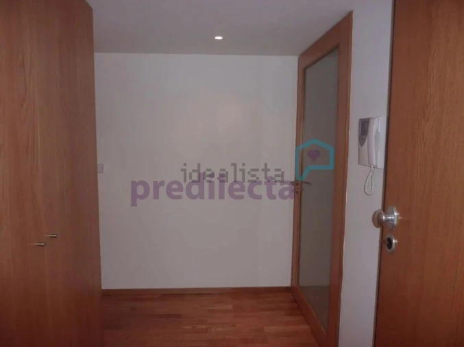 Apartamento T1 para Arrendamento em Cedofeita, Santo Ildefonso, Sé, Miragaia, São Nicolau e Vitória Foto 2