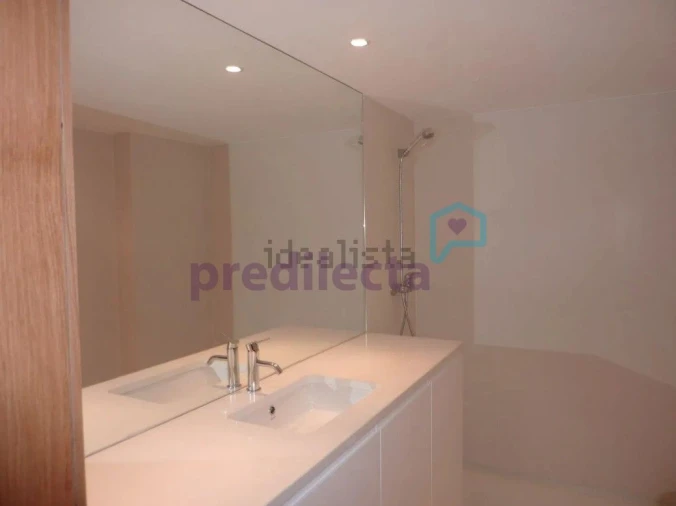 Apartamento T1 para Arrendamento em Cedofeita, Santo Ildefonso, Sé, Miragaia, São Nicolau e Vitória Foto 6