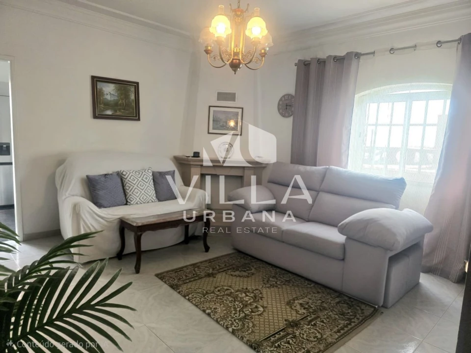 Moradia T4 para Venda em Amora Foto 5