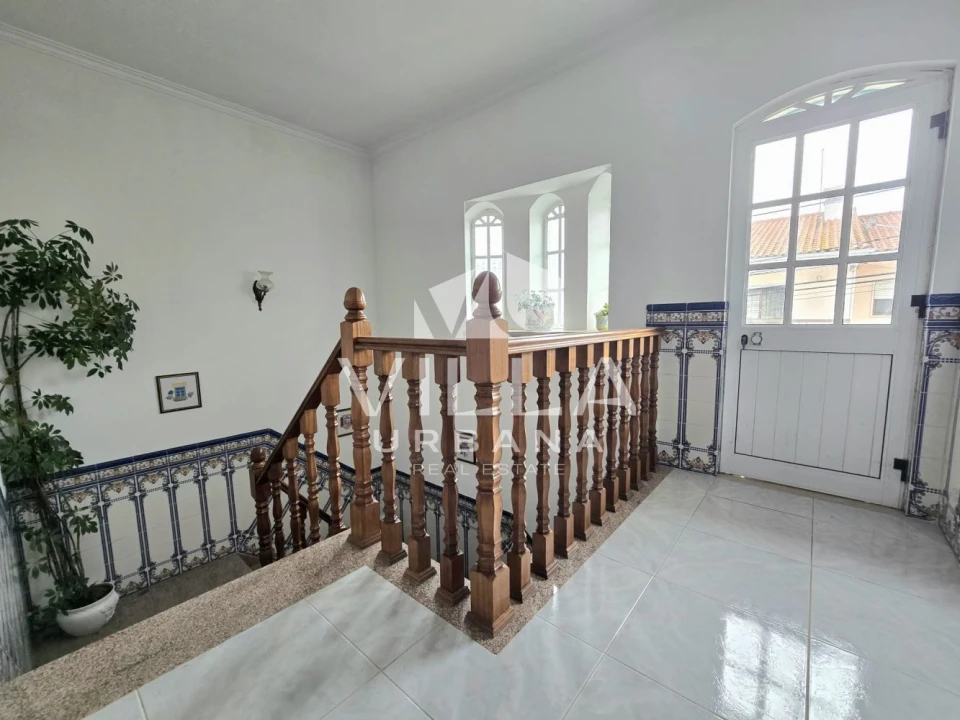 Moradia T4 para Venda em Amora Foto 18