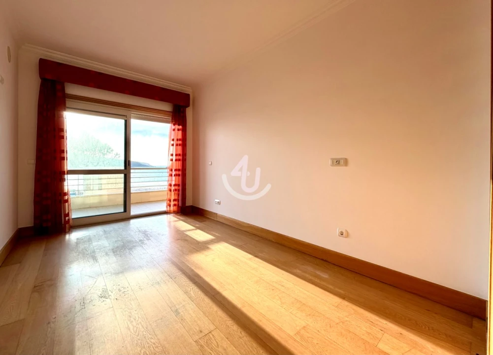 Apartamento T3 para Venda em São Martinho do Porto Foto 26