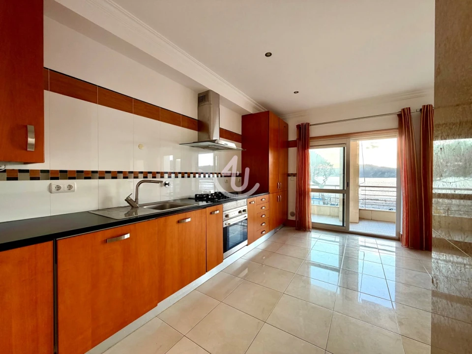 Apartamento T3 para Venda em São Martinho do Porto Foto 16