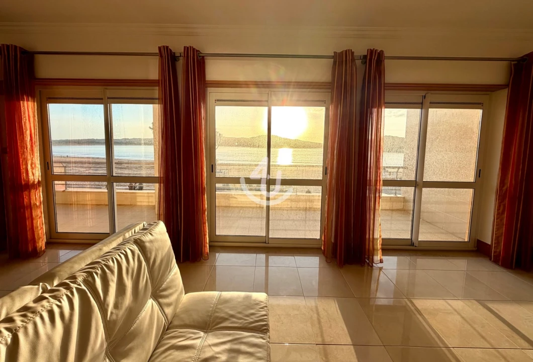 Apartamento T3 para Venda em São Martinho do Porto Foto 13