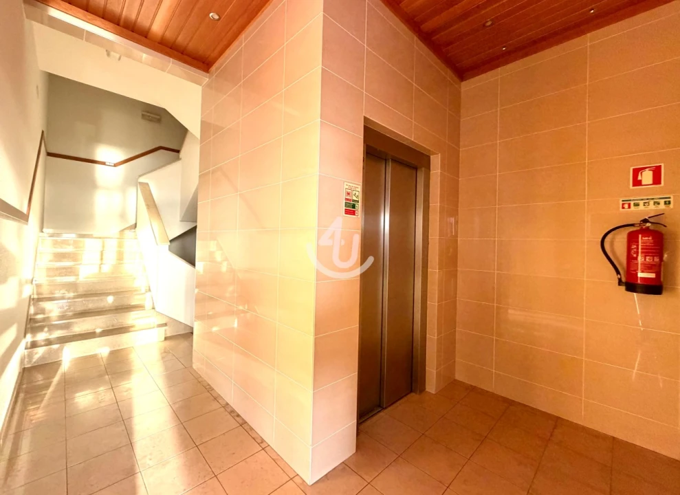 Apartamento T3 para Venda em São Martinho do Porto Foto 61