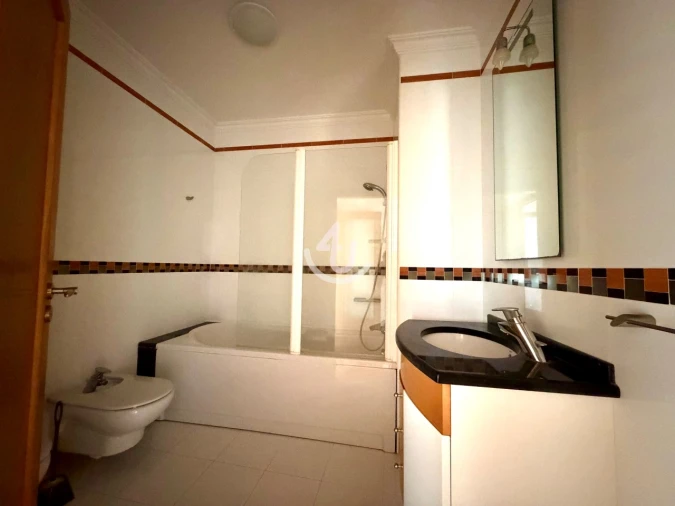 Apartamento T3 para Venda em São Martinho do Porto Foto 34