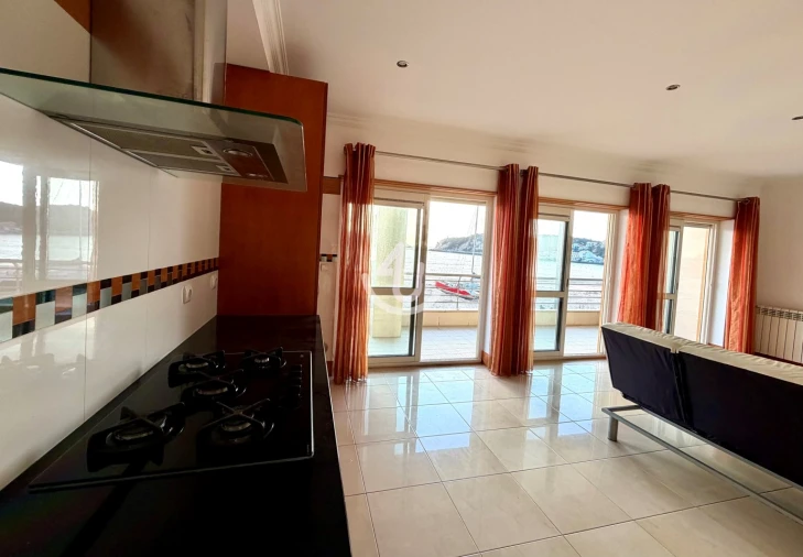 Apartamento T3 para Venda em São Martinho do Porto Foto 17