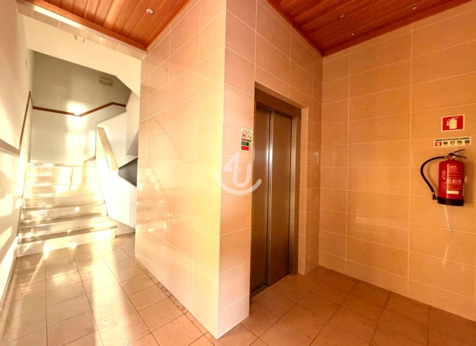 Apartamento T3 para Venda em São Martinho do Porto Foto 61