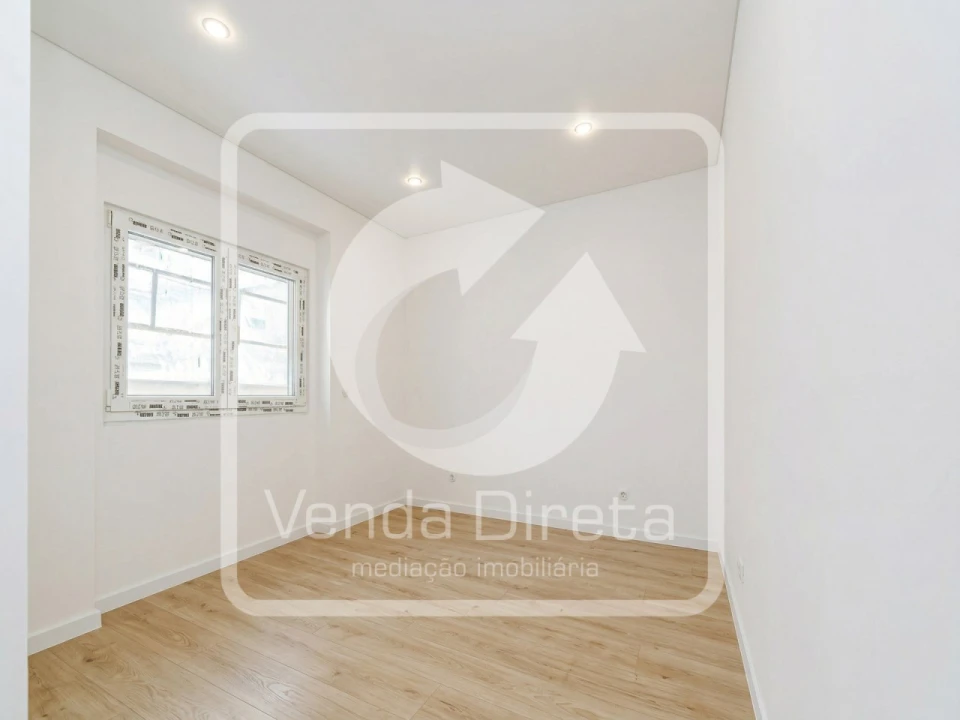 Moradia T4 para Venda em Alto do Seixalinho, Santo André e Verderena Foto 7