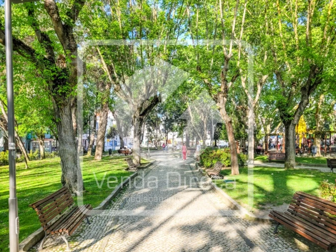 Moradia T4 para Venda em Alto do Seixalinho, Santo André e Verderena Foto 21