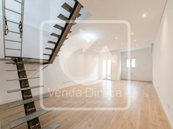 Moradia T4 para Venda em Alto do Seixalinho, Santo André e Verderena Foto 4