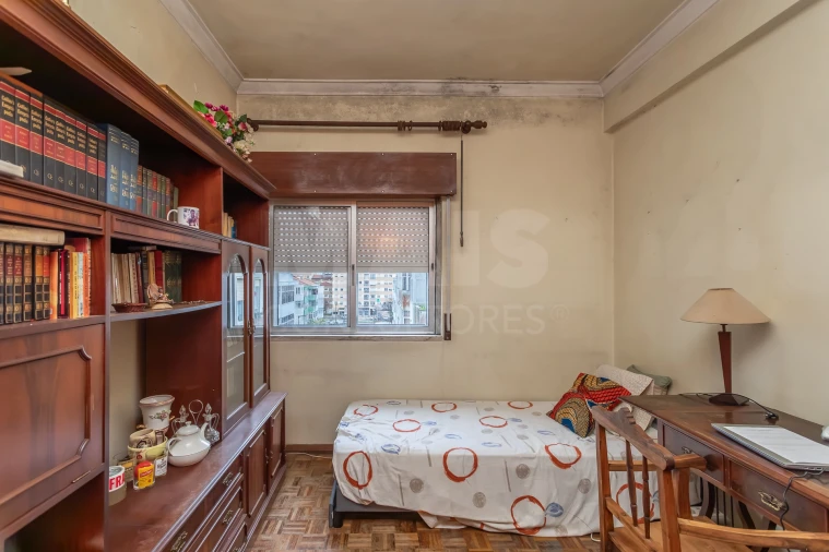 Apartamento T3 para Venda em Massamá e Monte Abraão Foto 12