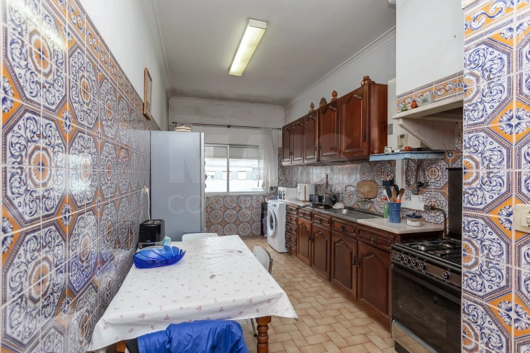 Apartamento T3 para Venda em Massamá e Monte Abraão Foto 9