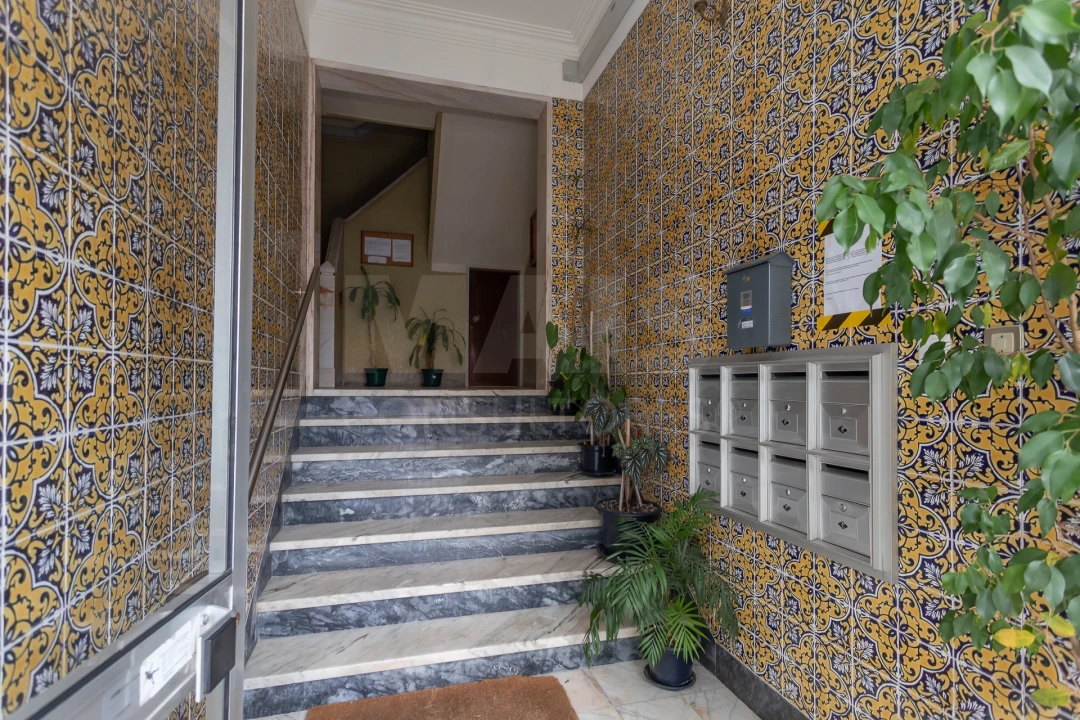 Apartamento T3 para Venda em Massamá e Monte Abraão Foto 3