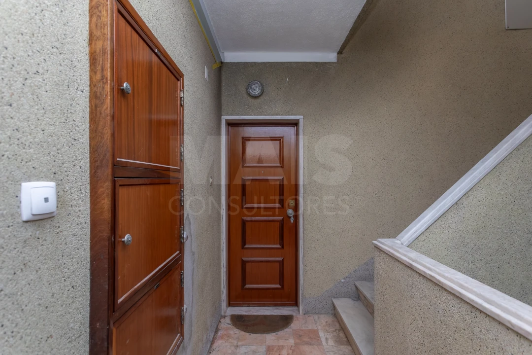 Apartamento T3 para Venda em Massamá e Monte Abraão Foto 5