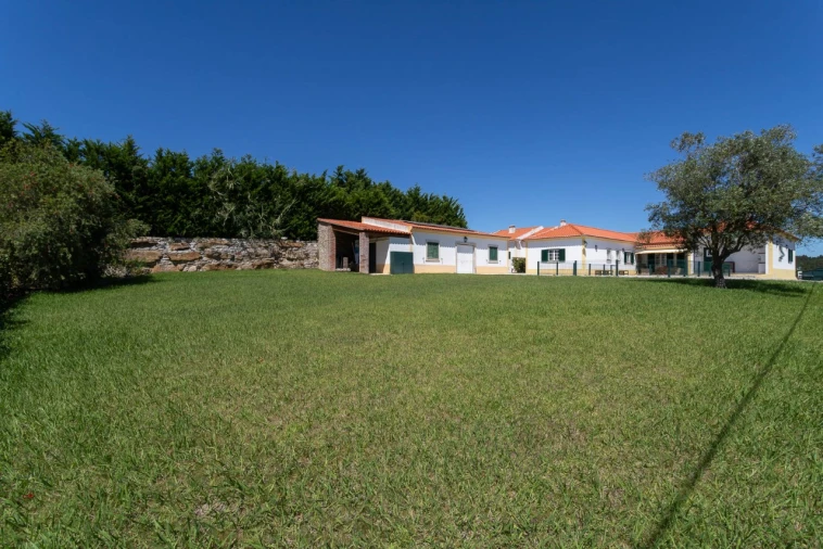 Moradia T4 para Venda em A dos Negros Foto 31