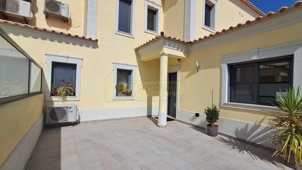 Moradia T3 para Venda em Salir Foto 2