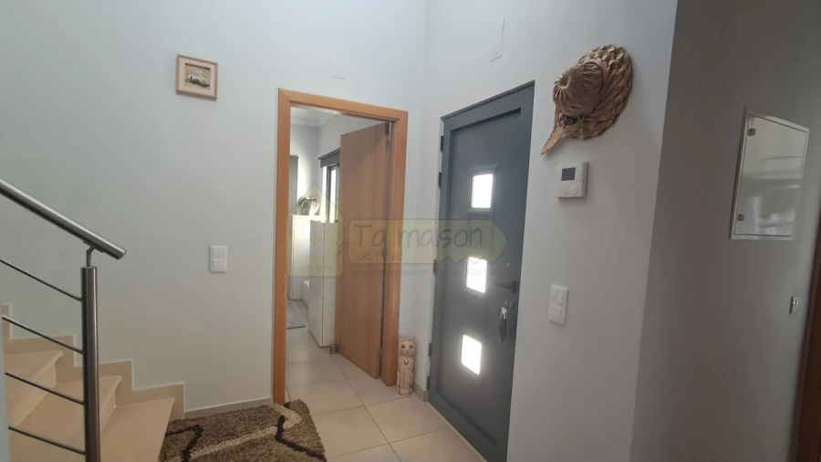 Moradia T3 para Venda em Salir Foto 5