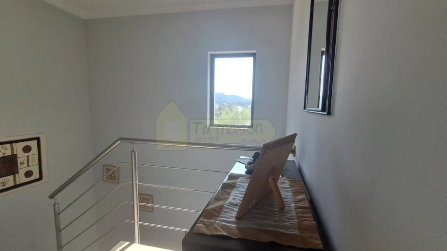 Moradia T3 para Venda em Salir Foto 21