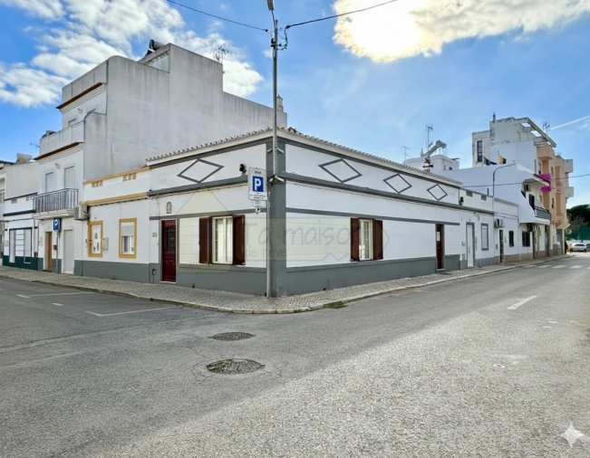 Moradia T2 para Venda em Vila Real de Santo Antonio Foto 3
