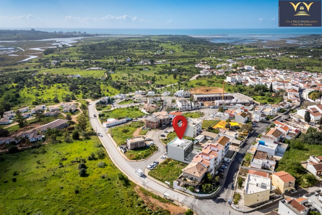 Apartamento T3 para Venda em Mexilhoeira Grande Foto 18