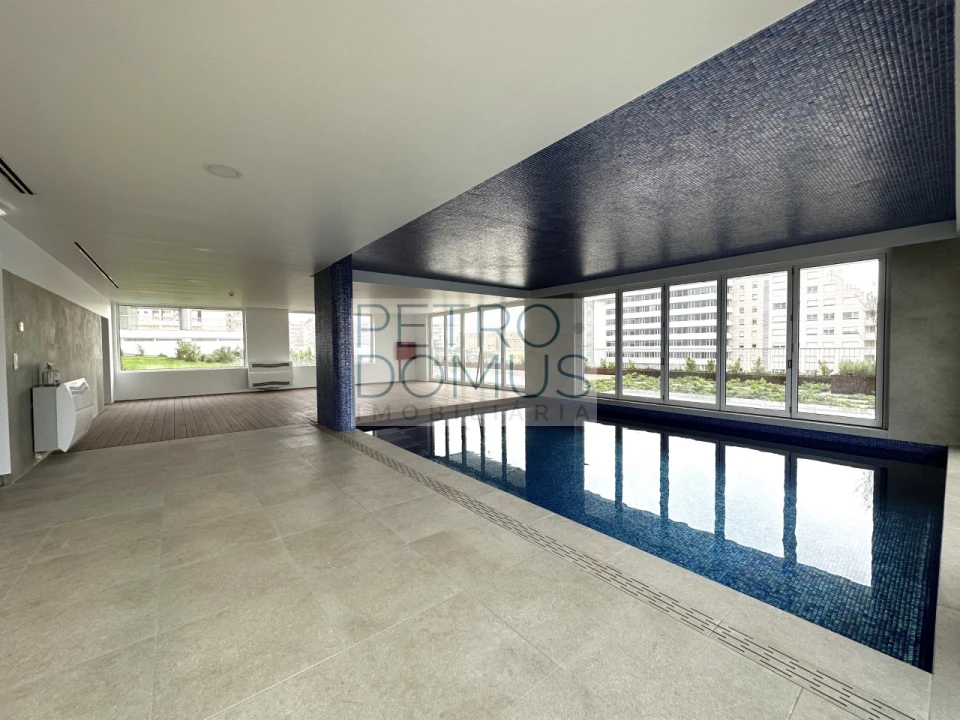 Apartamento T3 para Arrendamento em Areeiro Foto 5