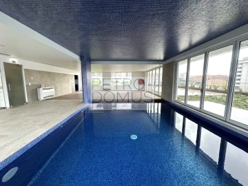 Apartamento T3 para Arrendamento em Areeiro