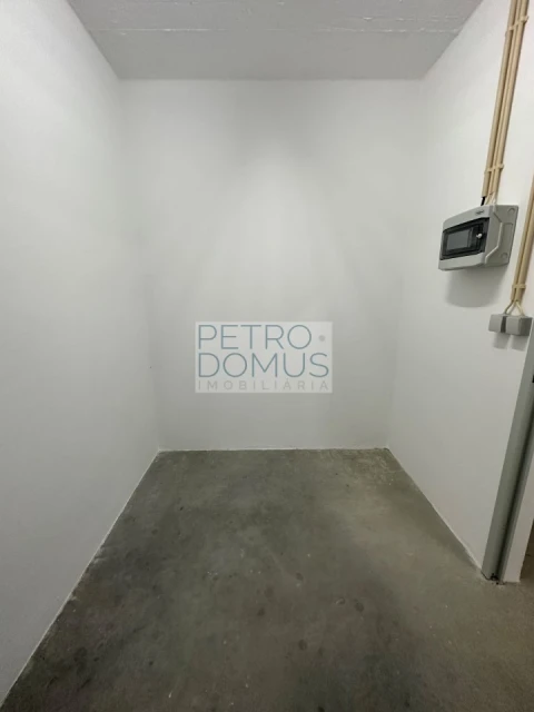 Apartamento T3 para Arrendamento em Areeiro