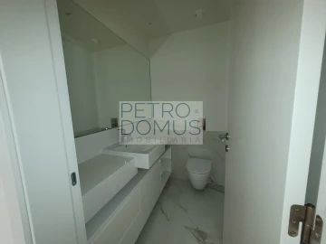 Apartamento T3 para Arrendamento em Areeiro