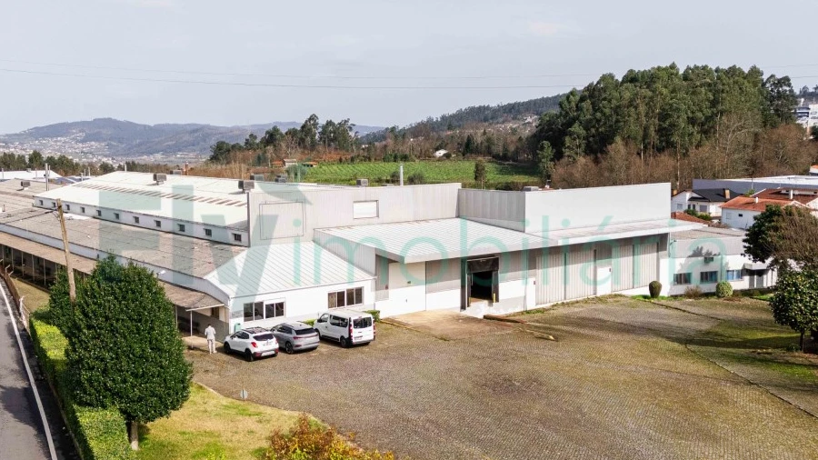 Armazém para Venda em Margaride, Várzea, Lagares, Varziela, Moure