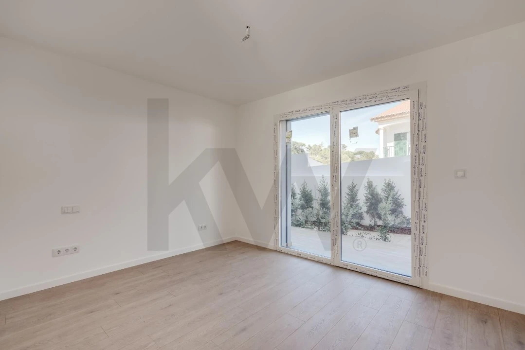 Moradia T4 para Venda em Alcabideche Foto 10