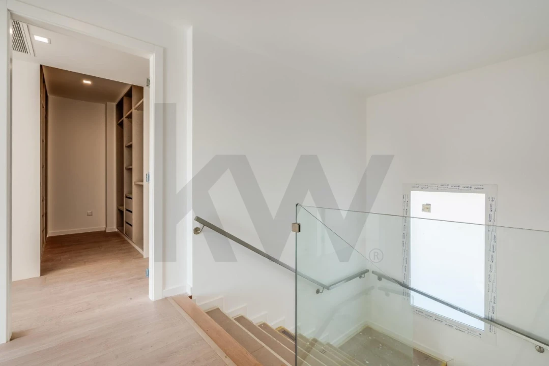 Moradia T4 para Venda em Alcabideche Foto 22