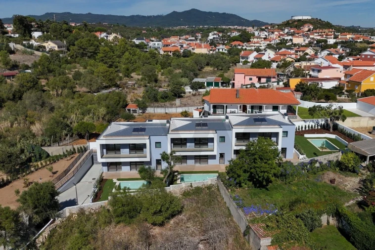 Moradia T4 para Venda em Alcabideche Foto 39