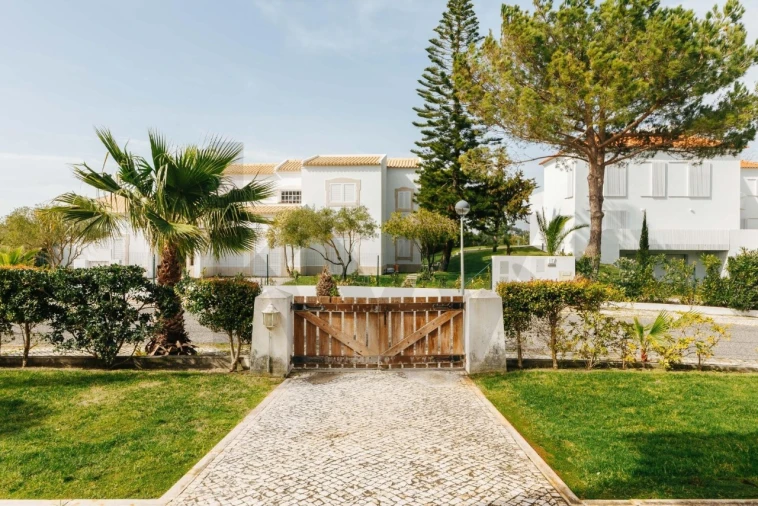 Moradia T5 para Venda em Carvalhal Foto 1