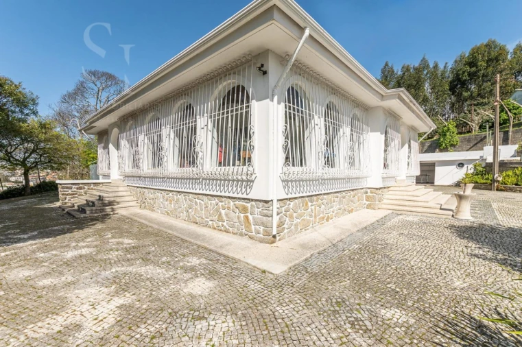 Quinta T3 para Venda em Mafamude e Vilar do Paraíso Foto 5