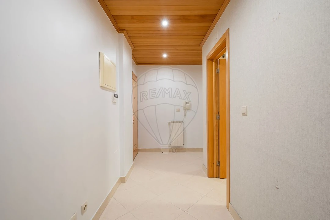 Apartamento T2 para Arrendamento em Póvoa de Santa Iria e Forte da Casa Foto 9