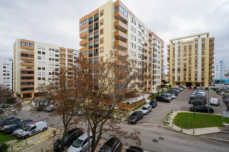 Apartamento T2 para Arrendamento em Póvoa de Santa Iria e Forte da Casa Foto 17