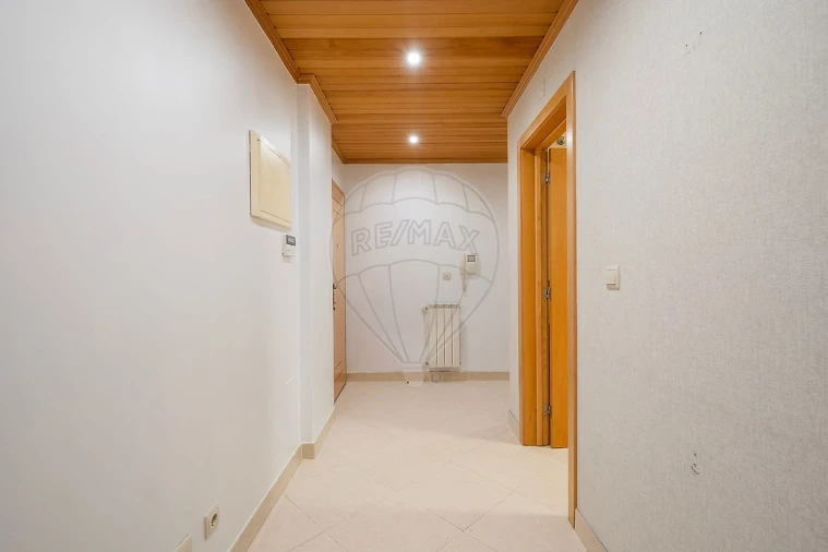 Apartamento T2 para Arrendamento em Póvoa de Santa Iria e Forte da Casa Foto 9