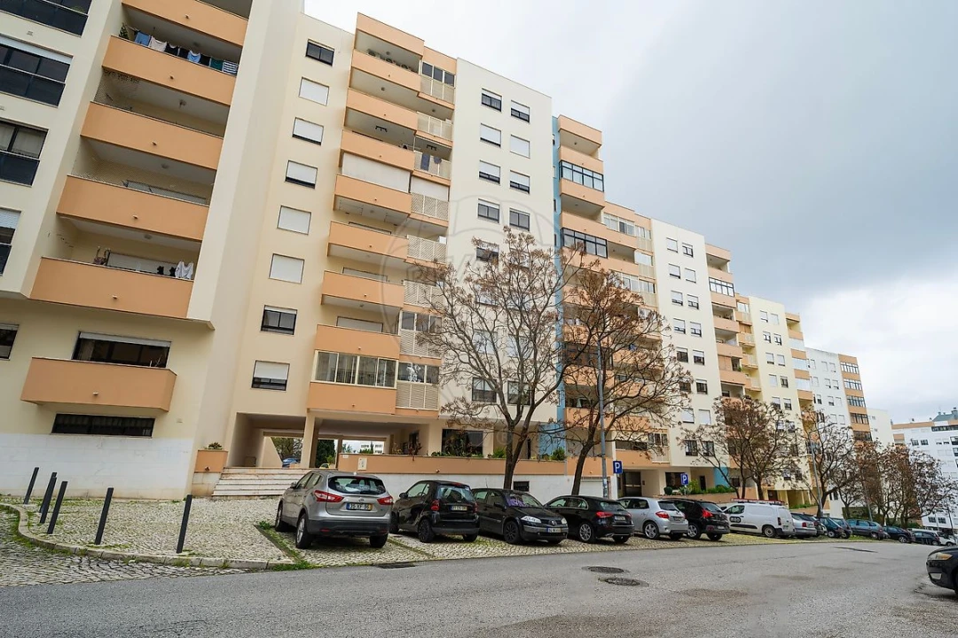 Apartamento T2 para Arrendamento em Póvoa de Santa Iria e Forte da Casa Foto 15