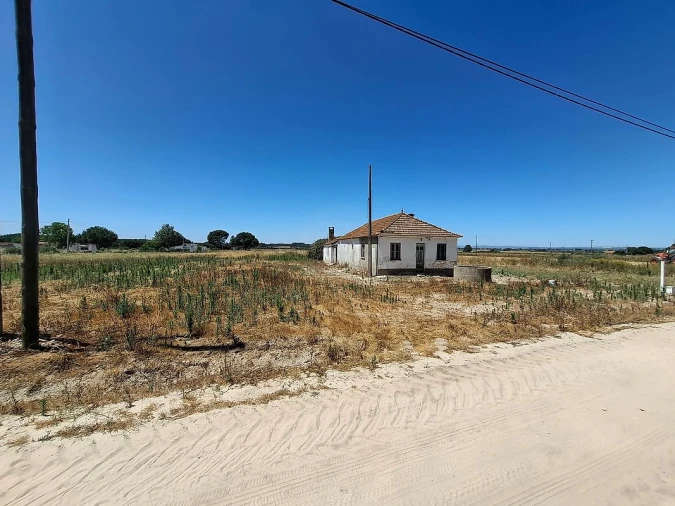 Moradia T2 para Venda em Salvaterra de Magos e Foros de Salvaterra Foto 2