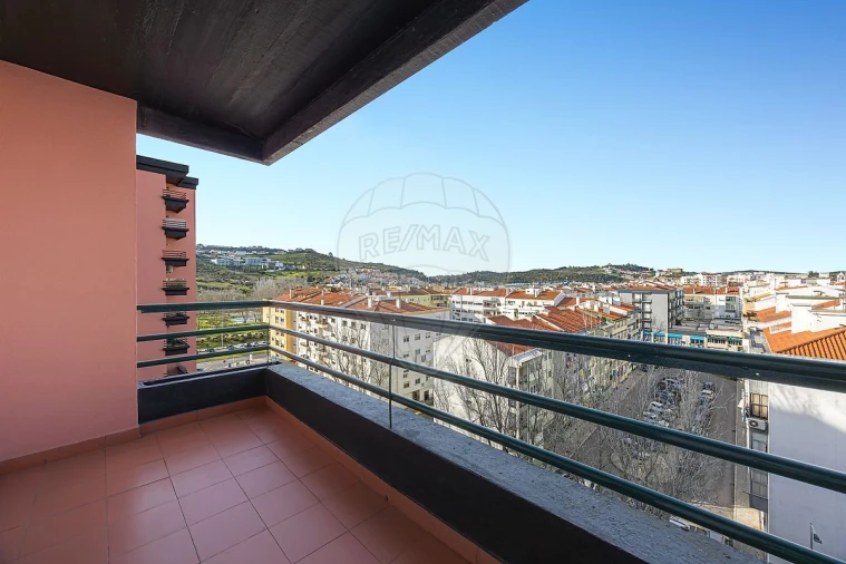 Apartamento T3 para Venda em Santa Maria, São Pedro e Matacães Foto 15