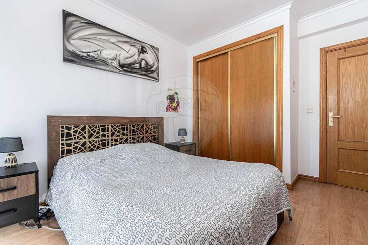 Apartamento T3 para Venda em Carregado e Cadafais Foto 17