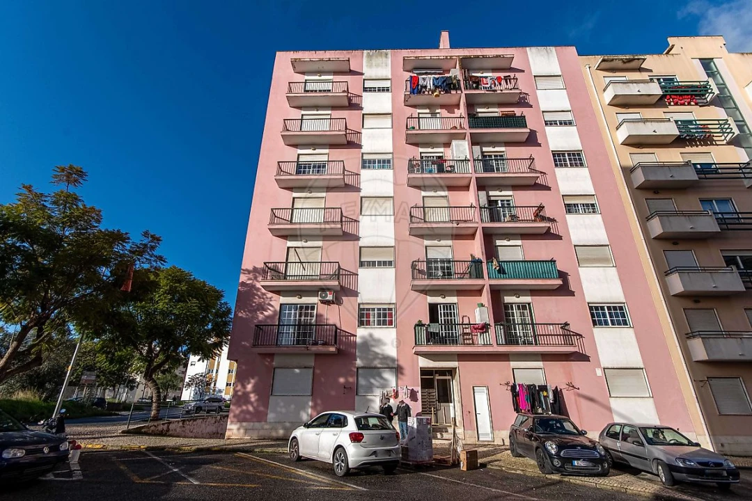 Apartamento T3 para Venda em Carregado e Cadafais Foto 3