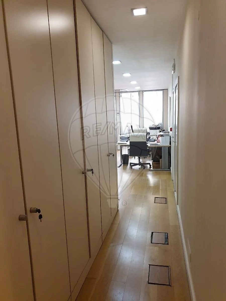 Escritório para Arrendamento em Misericórdia Foto 11