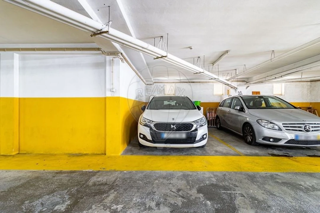 Apartamento T2 para Venda em Paços de Brandão Foto 18