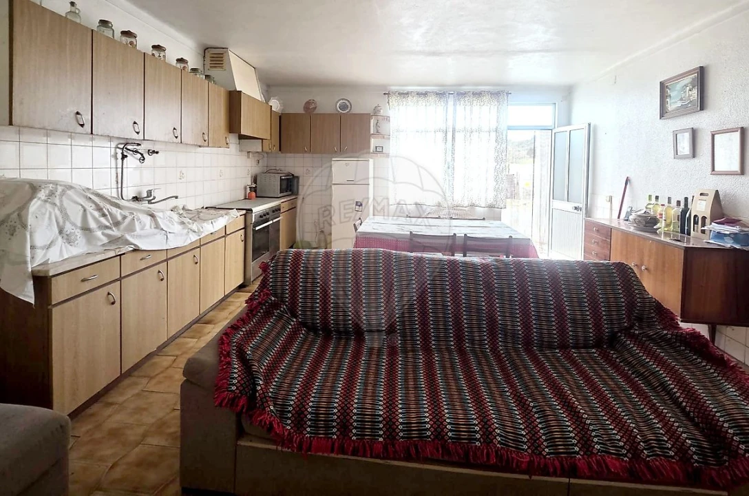 Moradia T2 para Venda em Alcanede Foto 7