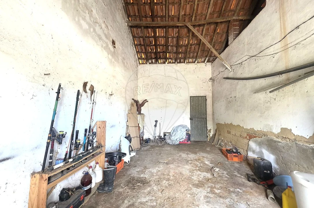 Moradia T2 para Venda em Alcanede Foto 14