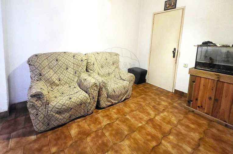 Moradia T2 para Venda em Alcanede Foto 9