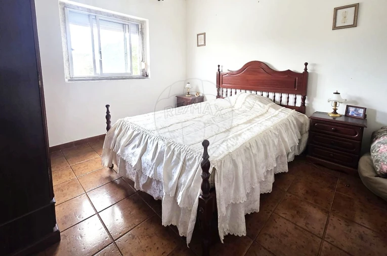 Moradia T2 para Venda em Alcanede Foto 13